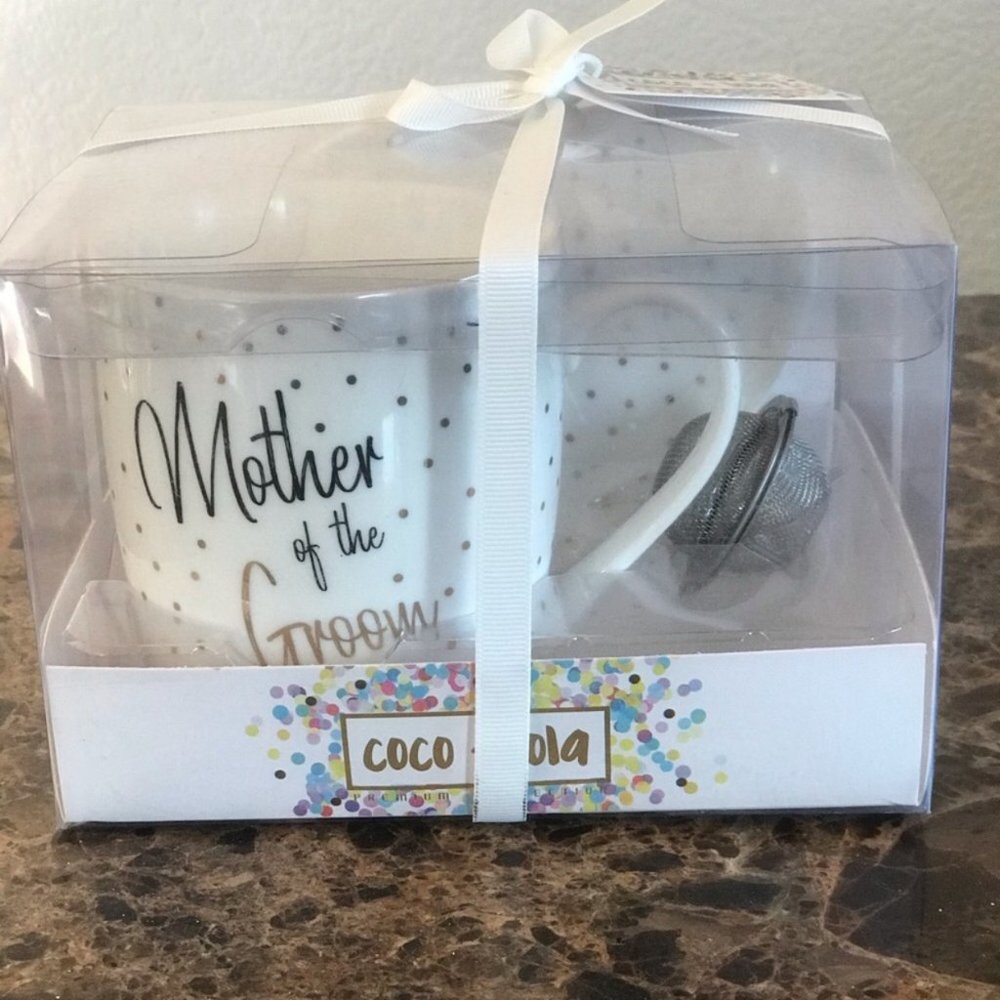 Coco + Lola Mother of the Groom